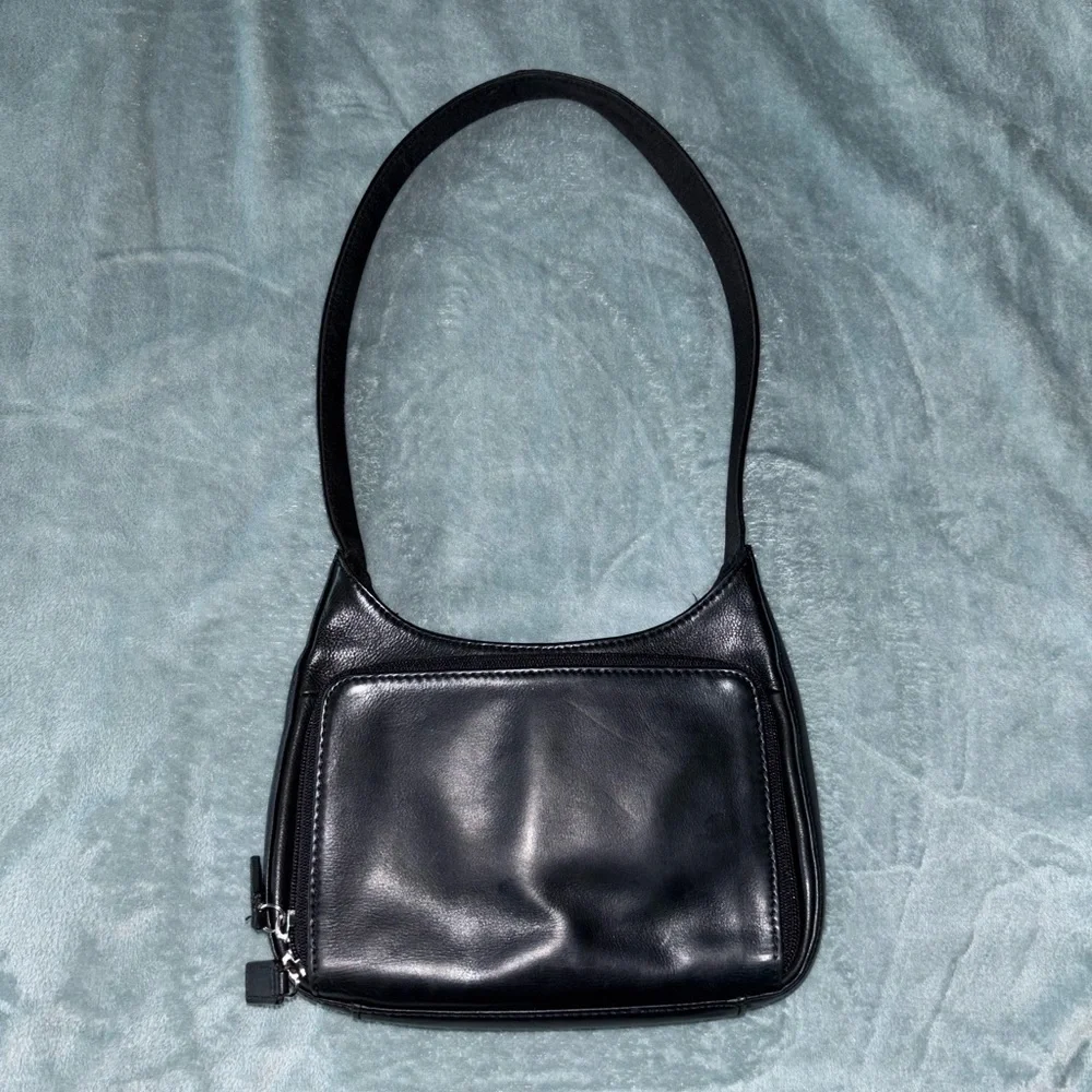 Fossil Black Purse - Picture 10 of 14